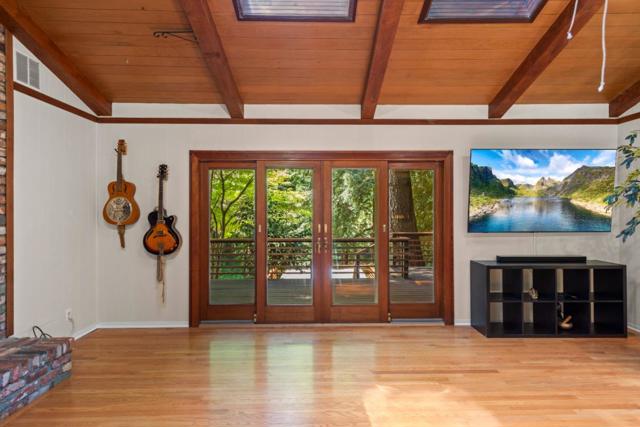660 Dickinson Avenue, Ben Lomond CA: https://media.crmls.org/mediaz/8fa17878-d98e-49dc-82be-50001f8057a5.jpg