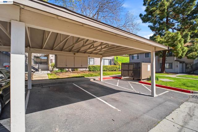 267 Famoso Plz, Union City CA: https://media.crmls.org/mediaz/8fa19a96-e2d1-4653-a629-399eff926a07.jpg