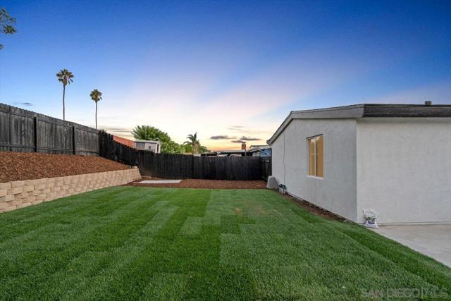 3161 Skipper St, San Diego CA: https://media.crmls.org/mediaz/8fa1c27e-999b-4a48-b5fd-0f90128f2f98.jpg