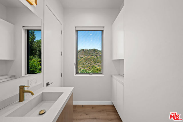 downstairs guest bath