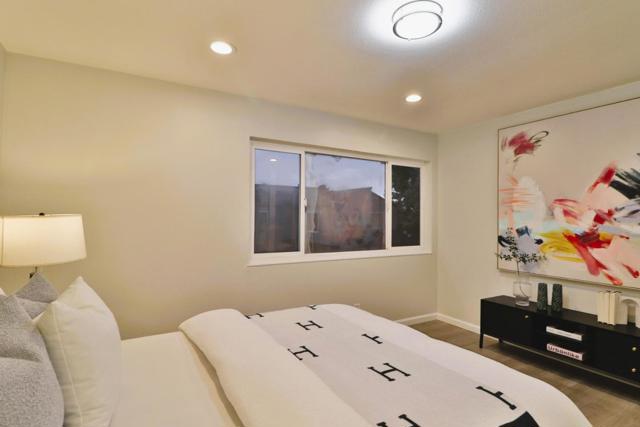 284 Rosewood Court, Hayward CA: https://media.crmls.org/mediaz/8fa4b6b7-8b88-4aab-8b9e-6d1bb974e022.jpg