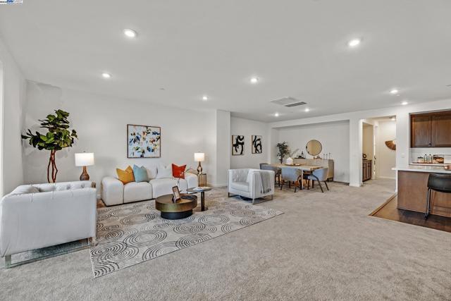 5394 Arnold Rd, Dublin CA: https://media.crmls.org/mediaz/8fa4cab4-c740-4e75-8097-6b5b43a42d34.jpg