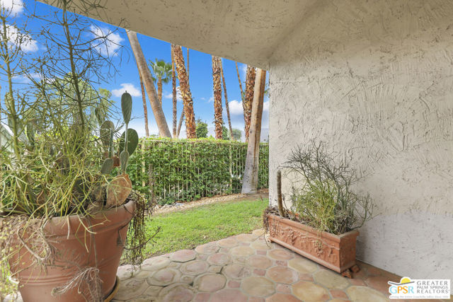 900 Island Drive #113, Rancho Mirage, CA 92270