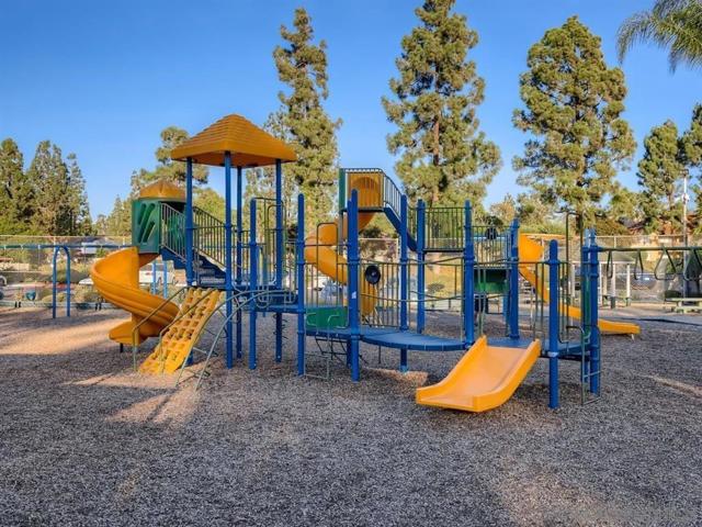 17521 Hada Dr, San Diego CA: https://media.crmls.org/mediaz/8fa5fd89-70b5-43ee-b980-aca357e7cd98.jpg