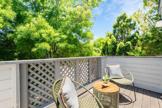 366 Sierra Vista Avenue, Mountain View CA: https://media.crmls.org/mediaz/8fa6e80e-884a-46f5-8959-978c4b6f139f.jpg
