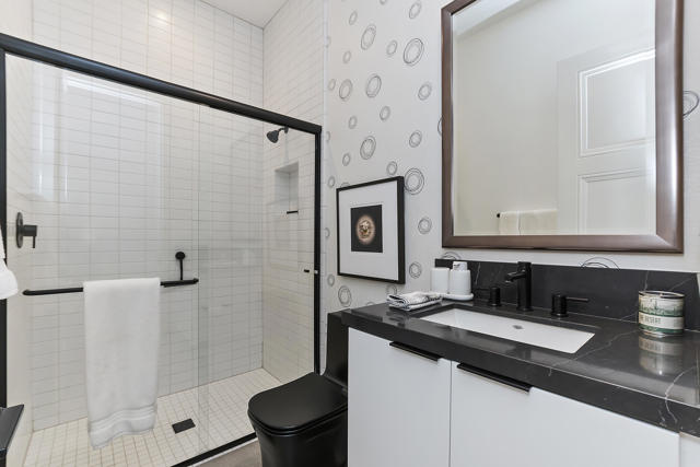 885 Fountain Drive, Palm Springs CA: https://media.crmls.org/mediaz/8fa76f06-ba6e-4115-991a-313e393cf3f7.jpg