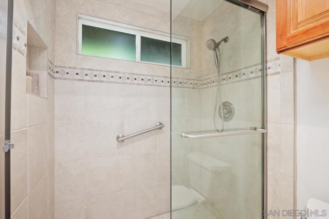 159 Mexicali Ct, Solana Beach CA: https://media.crmls.org/mediaz/8fa80197-4ba5-44bb-9a4e-574cd72d83c0.jpg