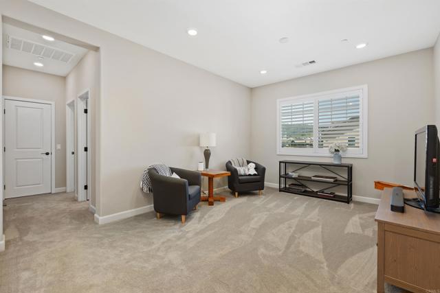 Detail Gallery Image 31 of 49 For 21711 Deer Grass Dr, Escondido,  CA 92029 - 4 Beds | 3/1 Baths