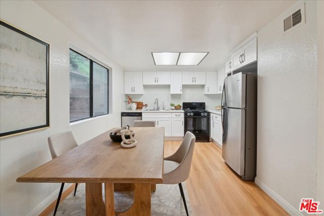 1050 S Garfield Avenue, Monterey Park CA: https://media.crmls.org/mediaz/8fa9ad04-9964-4ee3-bc50-9cabd9d40811.jpg