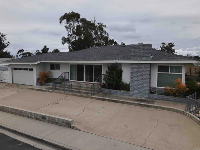 4606 Ocean View Boulevard, San Diego CA: https://media.crmls.org/mediaz/8faaa153-2047-411a-b32a-bc0fb77993e9.jpg