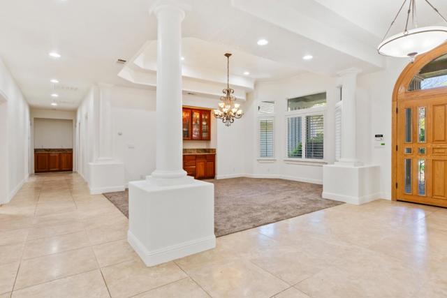 5000 Peach Blossom Lane, Oakdale CA: https://media.crmls.org/mediaz/8fab8567-f13d-4c9d-8423-c1acc8208448.jpg