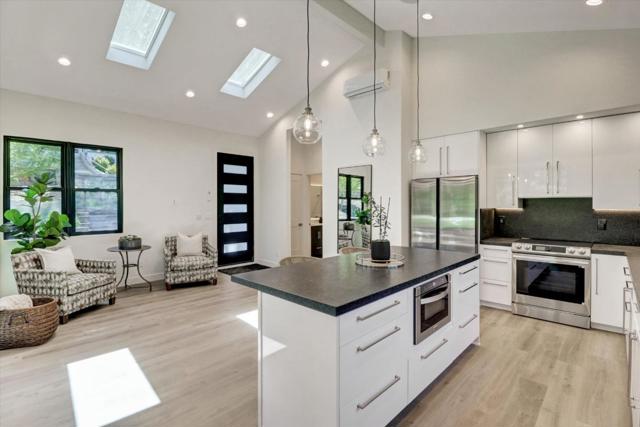 80 Via Aspero, Alamo CA: https://media.crmls.org/mediaz/8fac08b2-c0e4-454b-bc25-fd6abb4e87f1.jpg