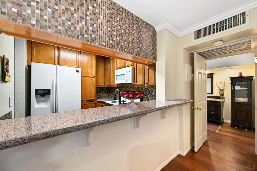 5605 Friars Rd. - photo 7