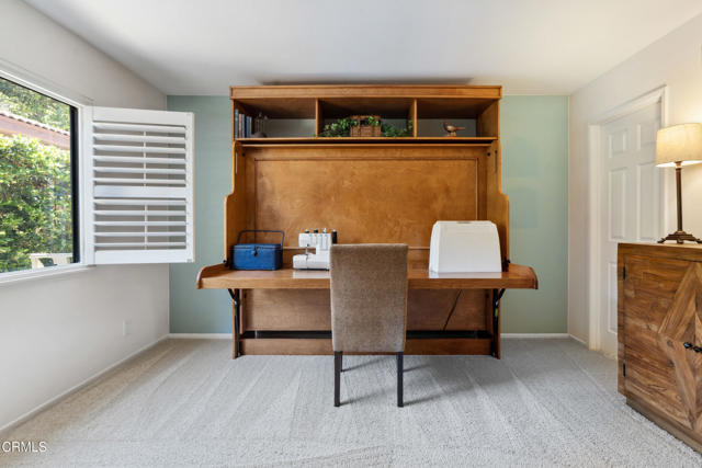 6378 Lada Avenue, Camarillo CA: https://media.crmls.org/mediaz/8fad7e31-0178-4fc1-b21a-522df7d507a3.jpg