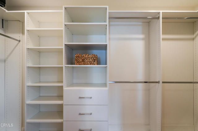 1100 Meridian Avenue, South Pasadena CA: https://media.crmls.org/mediaz/8fadcf74-ba64-40c1-b4f4-8ae2166c1107.jpg