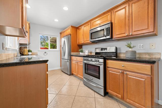Image 17 of 47 For 1409 Taft St