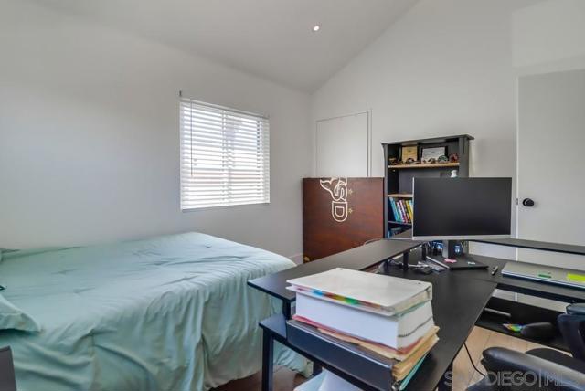 4053 55 Jewell St, San Diego CA: https://media.crmls.org/mediaz/8fafb4ae-f102-471d-a343-69fbfe309712.jpg