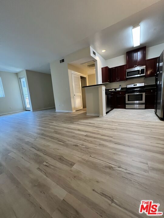 13941 Sherman Way, 205 photo 7
