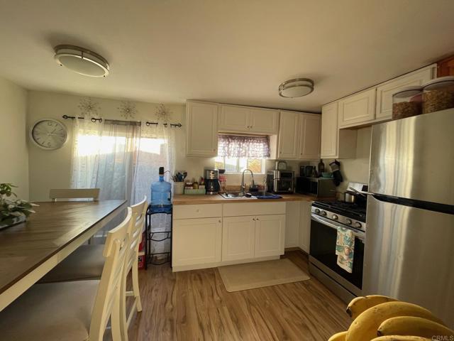 514 42nd Street, San Diego CA: https://media.crmls.org/mediaz/8fb068ab-6873-4eee-a88e-8062bf48beb1.jpg