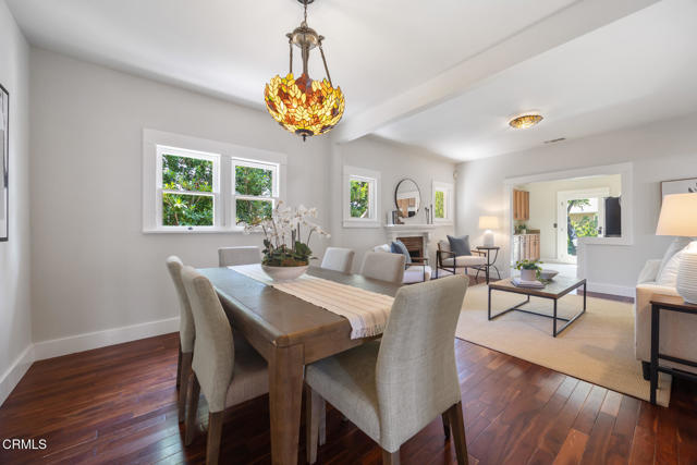 975 N Mentor Avenue, Pasadena CA: https://media.crmls.org/mediaz/8fb0d26c-f927-44a5-84a5-3809a27abe50.jpg