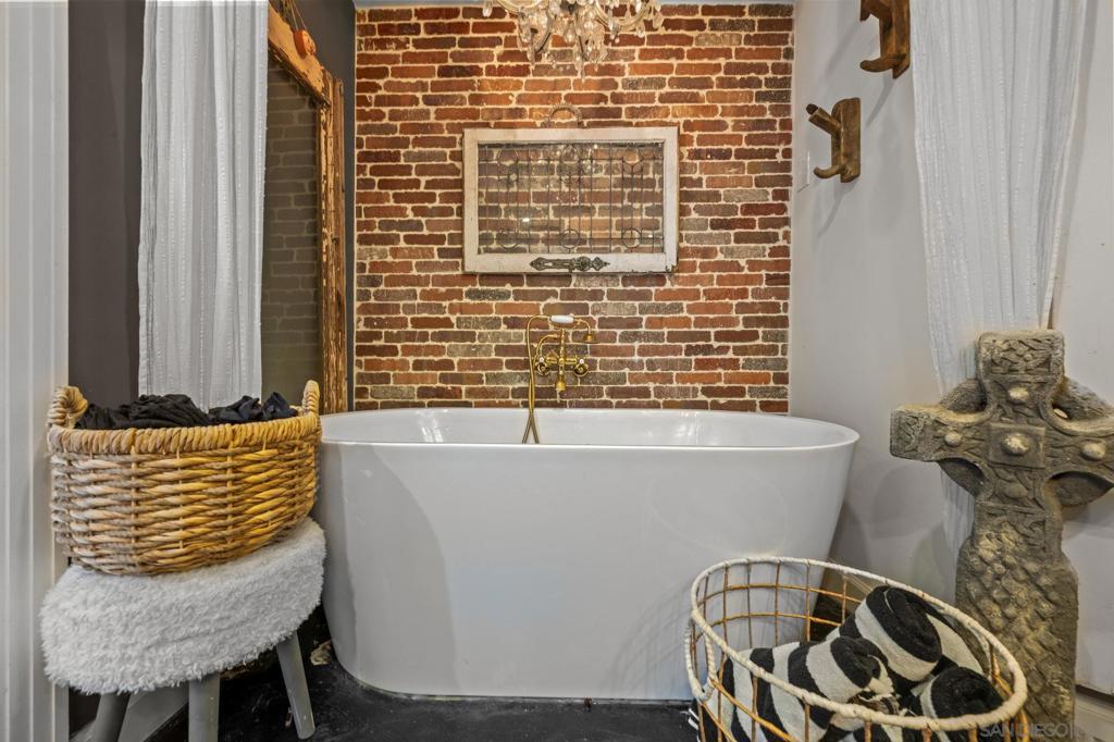 MLS #250034740SD img 20