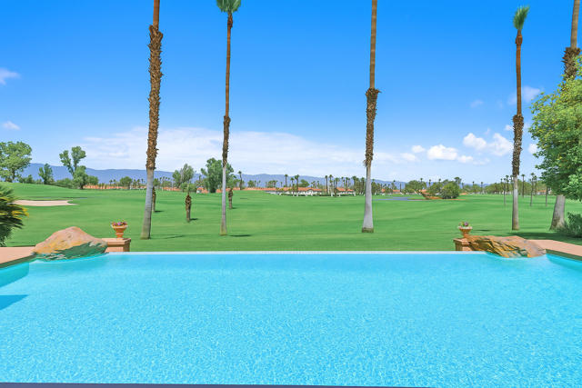 346 Crest Lake Drive, Palm Desert CA: https://media.crmls.org/mediaz/8fb2dc55-37bd-470b-b237-0225daa7fd16.jpg