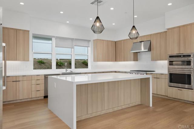 1219 Stonemark place, Vista CA: https://media.crmls.org/mediaz/8fb45ff2-7db4-41c4-afec-d87974469dea.jpg