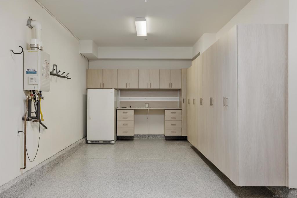 MLS #250033938SD img 38