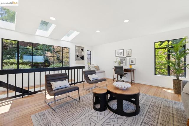 1127 Hillview RD, Berkeley CA: https://media.crmls.org/mediaz/8fb521a1-a01e-4b93-b560-669beb0ba61e.jpg