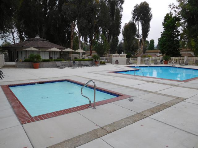 1285 Landsburn Circle, Westlake Village CA: https://media.crmls.org/mediaz/8fb57114-520a-4506-a093-11b3259f05f1.jpg