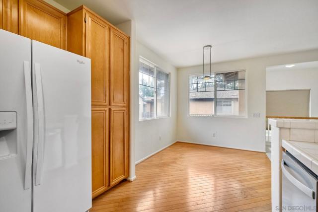 9633 West Canyon Terrace, San Diego CA: https://media.crmls.org/mediaz/8fb6598d-6ea2-4b99-99db-351623f7dc4e.jpg