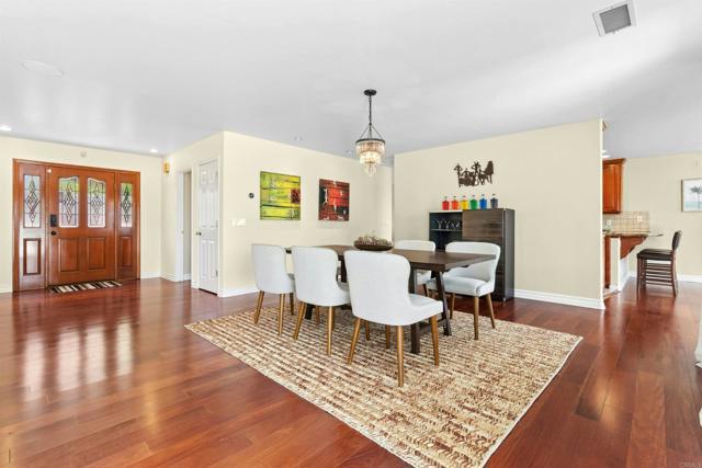 17058 Cloudcroft Drive, Poway CA: https://media.crmls.org/mediaz/8fb6c6ea-4c0e-43ff-9db5-32f8864047c3.jpg