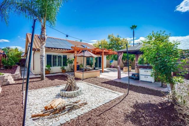 39685 ALMANSA, Murrieta CA: https://media.crmls.org/mediaz/8fb6d511-d500-419b-b118-cb2620f4e437.jpg