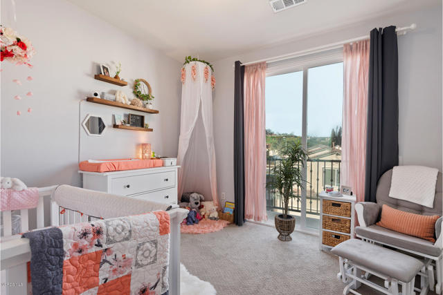 176 Sawbuck Street, Camarillo CA: https://media.crmls.org/mediaz/8fb74753-6d21-411d-840d-6477784f7fd2.jpg
