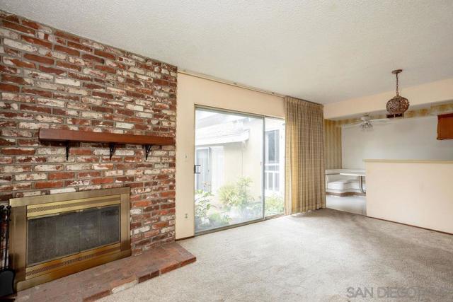 97 East Whitney Street, Chula Vista CA: https://media.crmls.org/mediaz/8fb7fa0c-2415-4500-91bc-3559df66df71.jpg