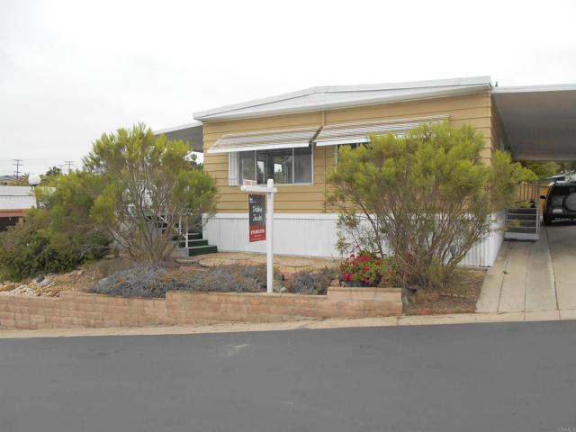 2003 Bayview Hts, San Diego CA: https://media.crmls.org/mediaz/8fb80e28-77c8-4680-9628-0886c0997777.jpg