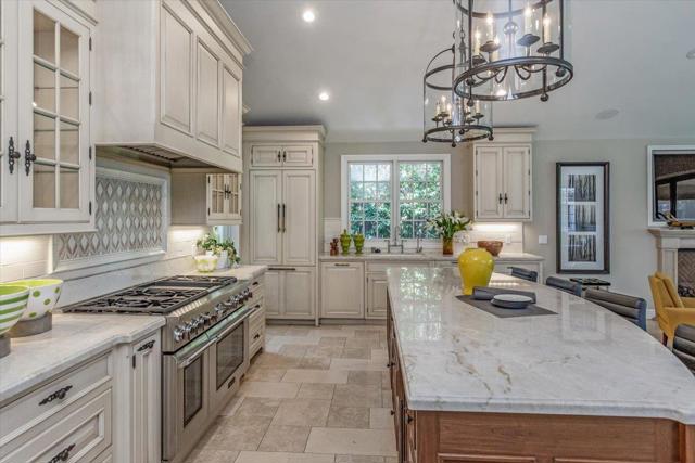 32 N El Monte Avenue, Los Altos CA: https://media.crmls.org/mediaz/8fb92683-a795-4071-96fa-54552d6cd32b.jpg