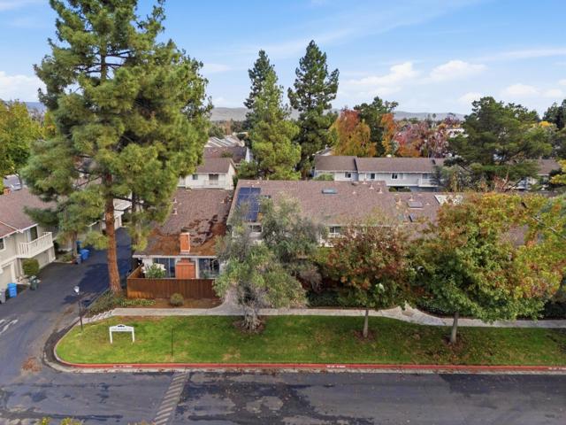 10969 Northshore Square, Cupertino CA: https://media.crmls.org/mediaz/8fba4722-d7ce-4200-93ca-c9e73bc19f88.jpg