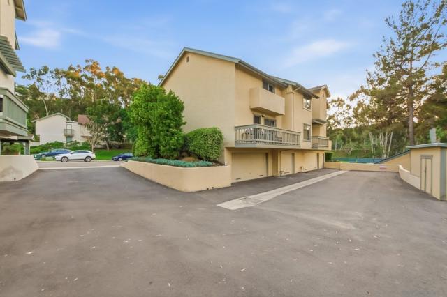 6916 Park Mesa Way, San Diego CA: https://media.crmls.org/mediaz/8fba6789-b36e-4e75-9d9e-190b392bc428.jpg