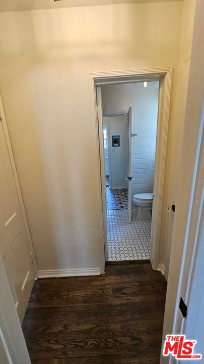 2615 W Edgehill, Los Angeles CA: https://media.crmls.org/mediaz/8fbb21fa-0946-4da9-92f5-12b7d2e9ac0e.jpg