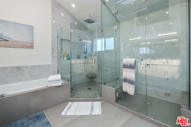 8221 Delgany Avenue, Playa del Rey CA: https://media.crmls.org/mediaz/8fbb4d12-8883-44b0-ad4b-44ceab892584.jpg