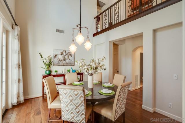 5199 Seagrove Place, San Diego CA: https://media.crmls.org/mediaz/8fbc262d-8299-4870-b0f5-b6d4c991fca7.jpg