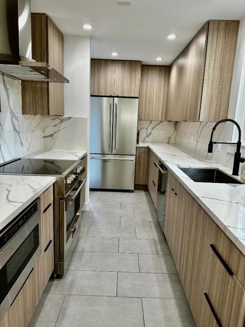 974 Peninsula Avenue, San Mateo CA: https://media.crmls.org/mediaz/8fbc3d6d-86f9-4c3a-af9c-8ade68fec63a.jpg