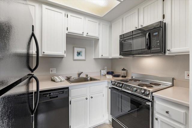 Detail Gallery Image 4 of 64 For 1508 Circa Del Lago #B209,  San Marcos,  CA 92078 - 1 Beds | 1 Baths