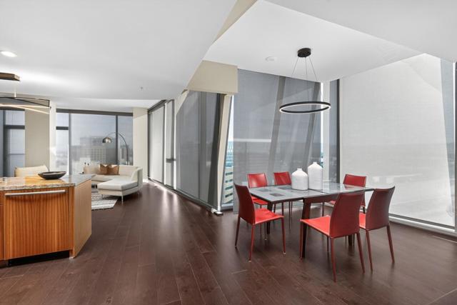 38 N Almaden Boulevard, San Jose CA: https://media.crmls.org/mediaz/8fbdaa89-20ec-4657-a935-1cfa47ec319b.jpg