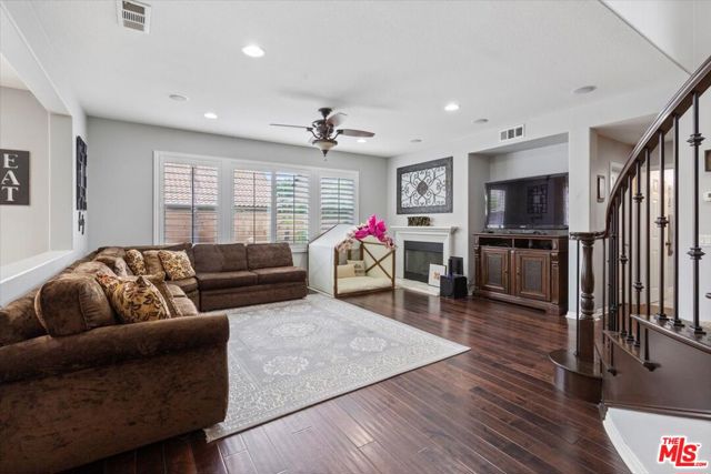 Image 5 of 39 For 7915 Saddletree Court