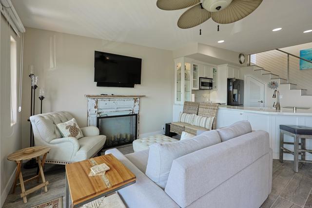Detail Gallery Image 13 of 57 For 1609 Glorietta Bld, Coronado,  CA 92118 - 2 Beds | 2 Baths
