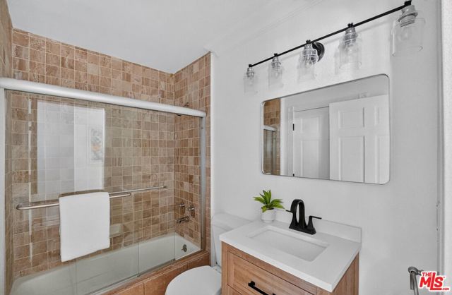 6220 Pacific Avenue, 102 photo 26