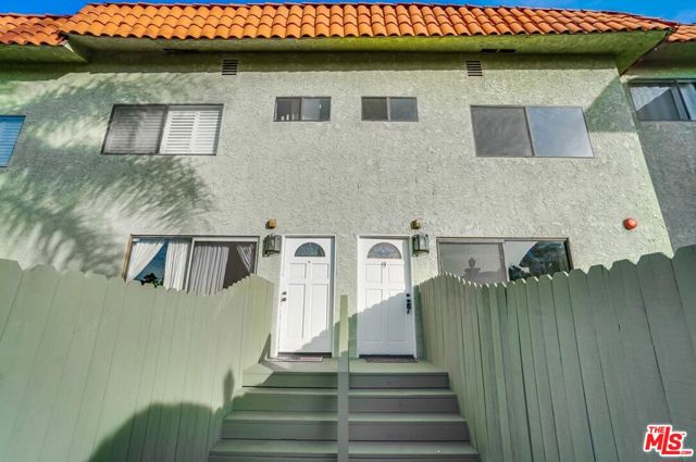 1832 Rockefeller Lane, Redondo Beach, California 90278, 2 Bedrooms Bedrooms, ,2 BathroomsBathrooms,Residential,For Sale,Rockefeller,25603743 1832 Rockefeller Lane, Redondo Beach, California 90278, 2 Bedrooms Bedrooms, ,2 BathroomsBathrooms,Residential,For Sale,Rockefeller,25603743