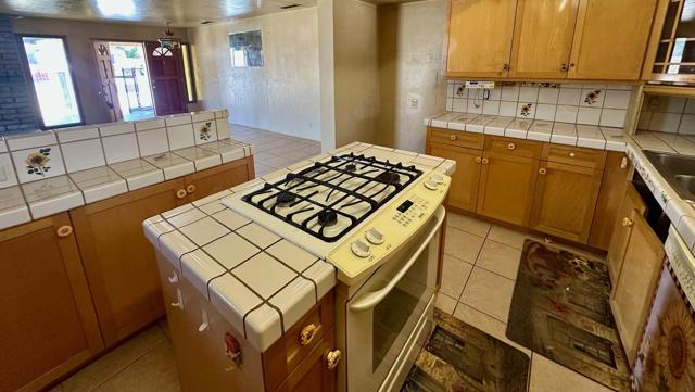 34525 Judy Lane, Cathedral City CA: https://media.crmls.org/mediaz/8fc07cc9-9b7f-4814-9f79-33aac57baf8d.jpg
